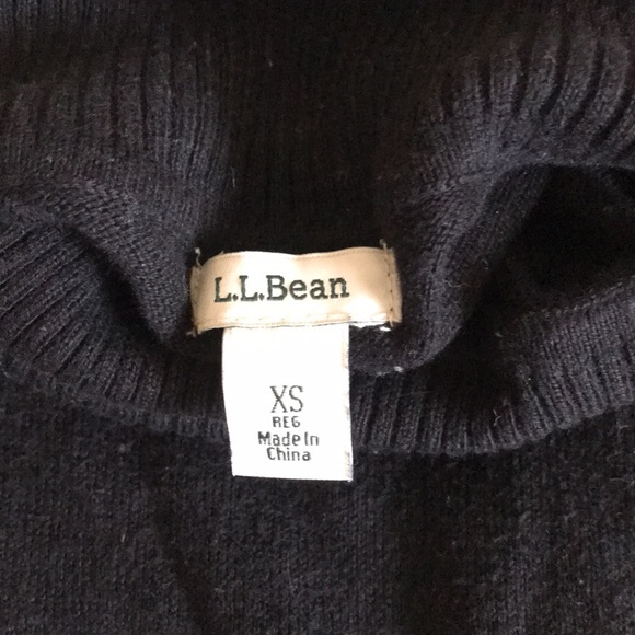 LL Bean Cotton Turtleneck Sweater in Black - Picture 4 of 5